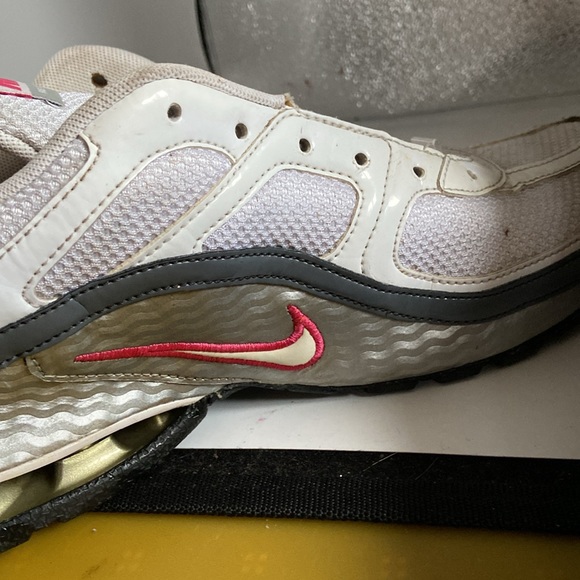 Nike REAX size 12. Lightly worn came with out laces so you’ll need to get them - Picture 7 of 7